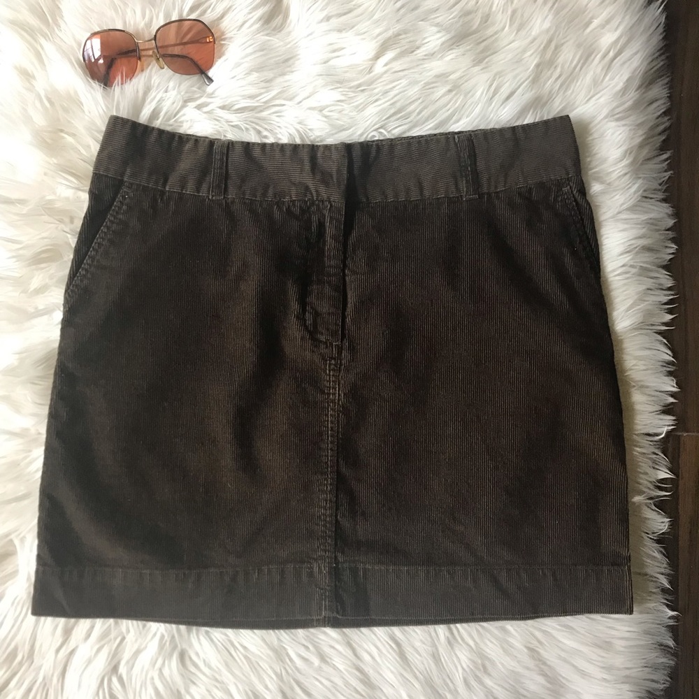 VV Short Brown Corduroy Skirt